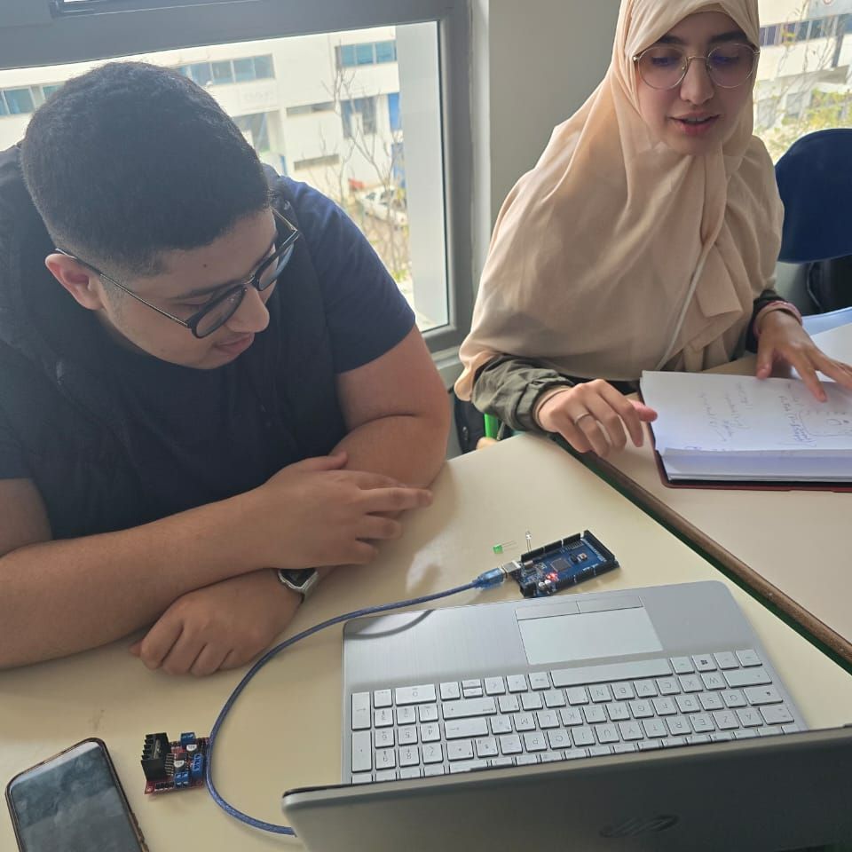 571027087_1274873101344670_3896282050646532462_n