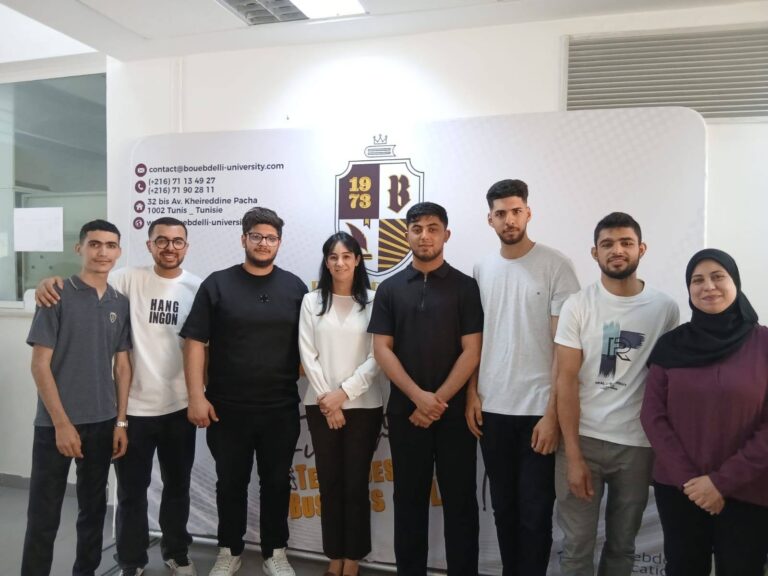 🎓 Les étudiants en Génie Mécatronique de Bouebdelli University ont présenté leurs soutenances de PFA à travers des projets innovants et ambitieux. ⚙️🤖